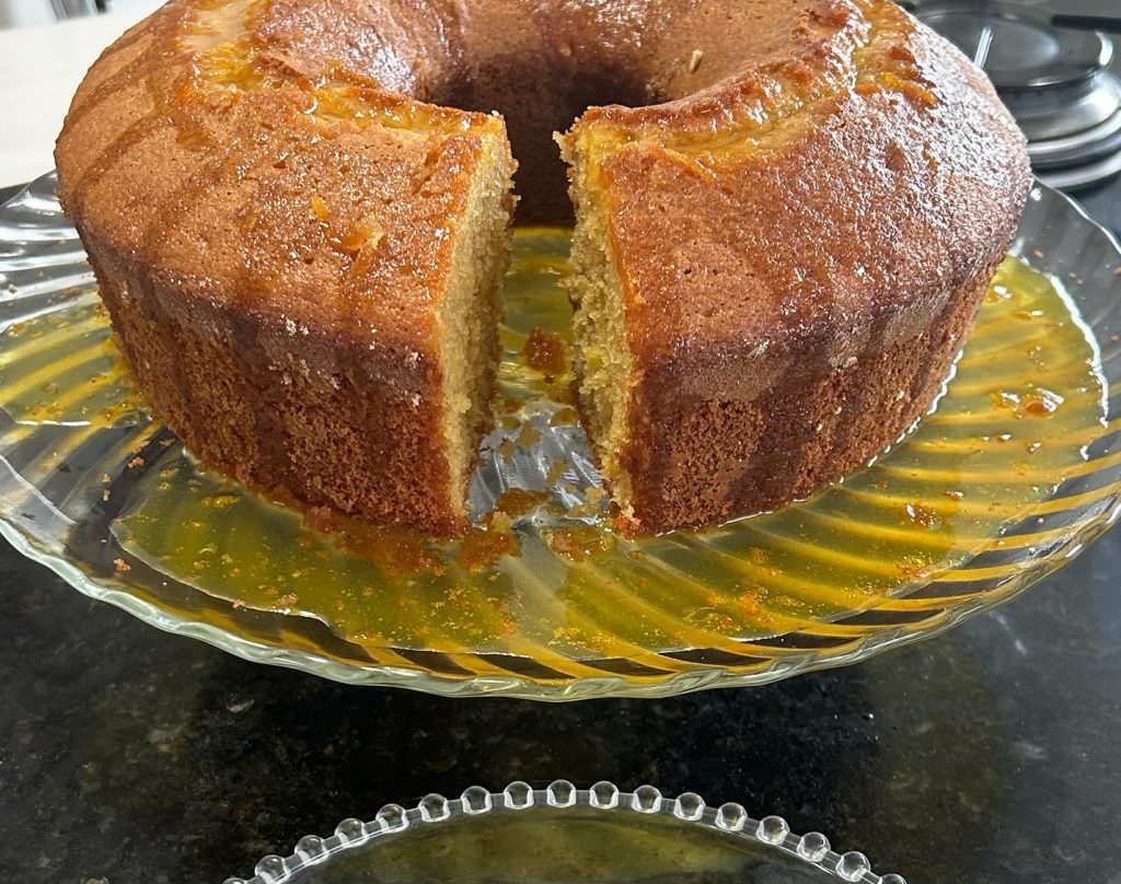 Receita de bolo de laranja sem glúten bem fofinho