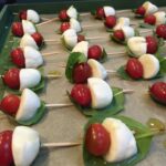Palitinhos caprese: receita de petisco super fácil e descomplicado
