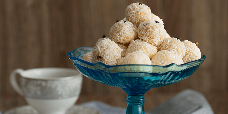 Receita fácil de beijinho de coco igualzinho às festas de criança