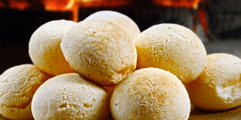 Pão de queijo tradicional