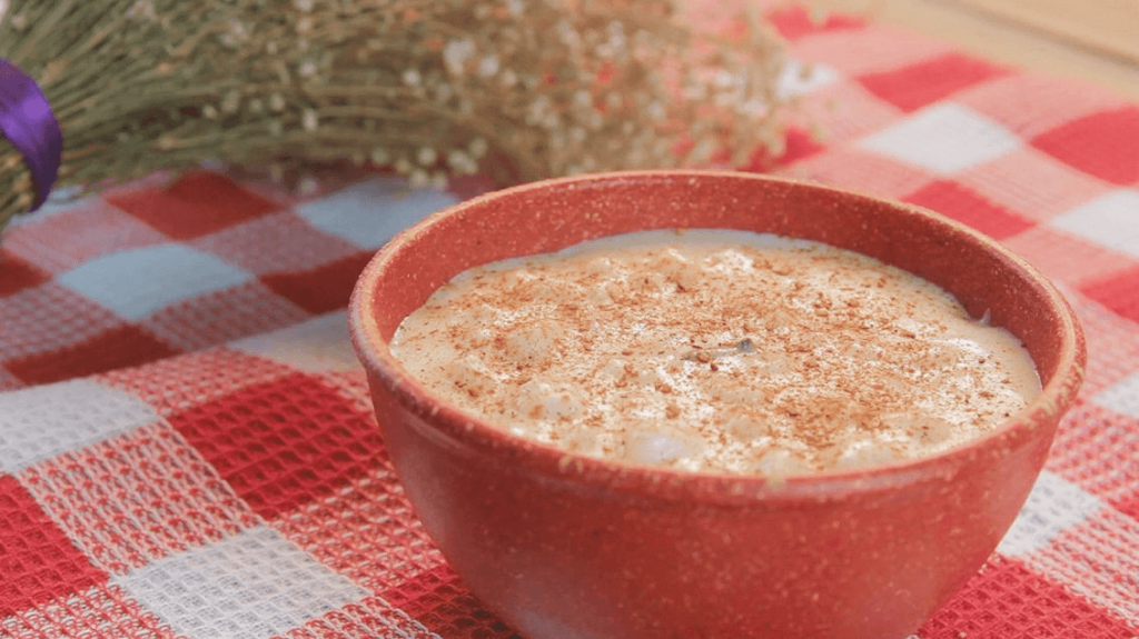 Canjica doce com amendoim cremosa