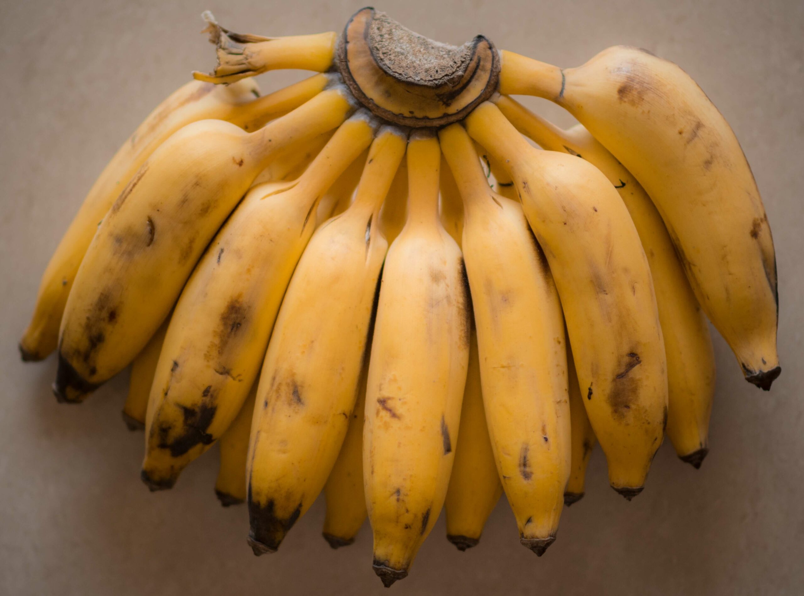 Doce de banana caramelada prática