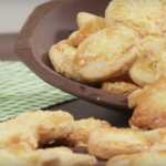 Receita de biscoito de queijo para nunca mais errar no lanche da tarde