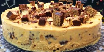Torta de doce de leite com bis