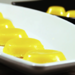 Como fazer quindim? Receita simples, fácil e rápida tradicional