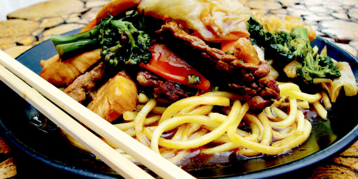 Como fazer Yakissoba de carne? Receita mais simples que provará na vida!