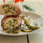 Filé de peito de frango recheado com ricota e espinafre