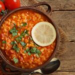 Lentilha com tomate: receita saudável que traz muita sorte 🍀