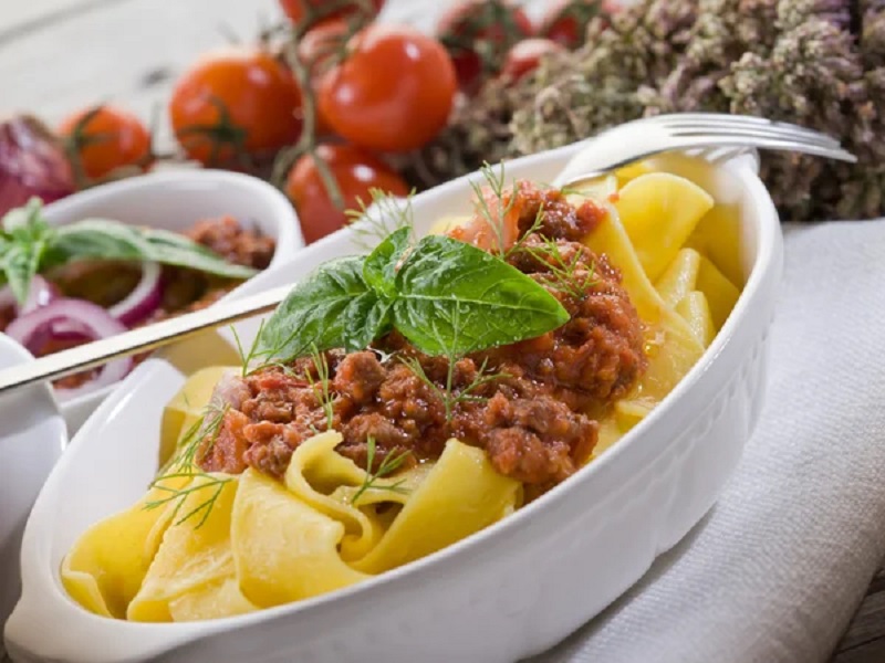 Pappardelle a bolonhesa