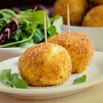 bolinho de batata com mandioca bolinho de mandioquinha com frango na airfryer bolinho de arroz com mandioquinha bolinho de cenoura baroa muffin de mandioquinha