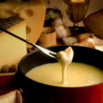 Receita de fondue de queijo simples, fácil e rápido