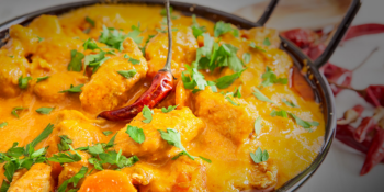 Frango ao curry com cenoura