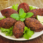 Como fazer quibe recheado, receita de dar água na boca!