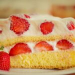 Receita de torta de morango tradicional e muito fácil