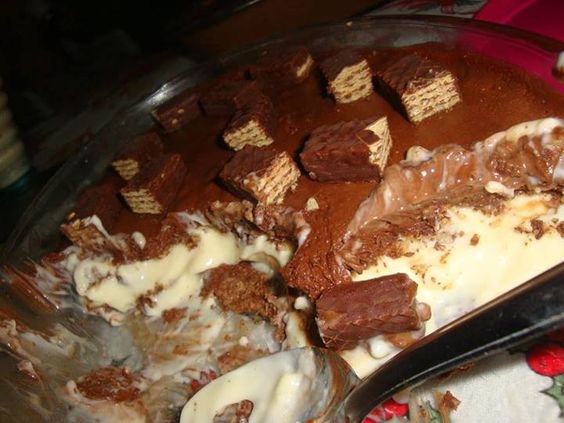 torta de biscoito maizena tudo gostoso
torta de biscoito simples
torta de limão simples com biscoito maizena
torta de biscoito maizena gelada
torta de biscoito de maizena
torta de biscoito maizena com chocolate
torta de bolacha rápida e fácil de liquidificador
torta de limão com bolacha maizena em camadas