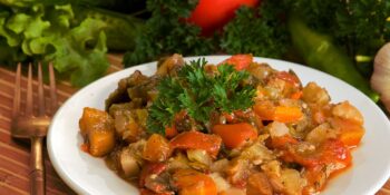Ragú de carne com legumes