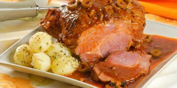 Pernil de porco com cerveja preta