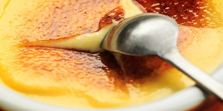 Receita de crème brûlée tradicional: fácil, simples e rápido