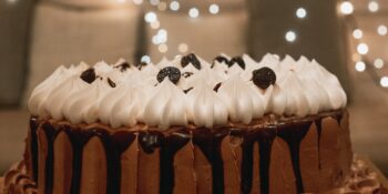Bolo de chocolate com mousse de chocolate