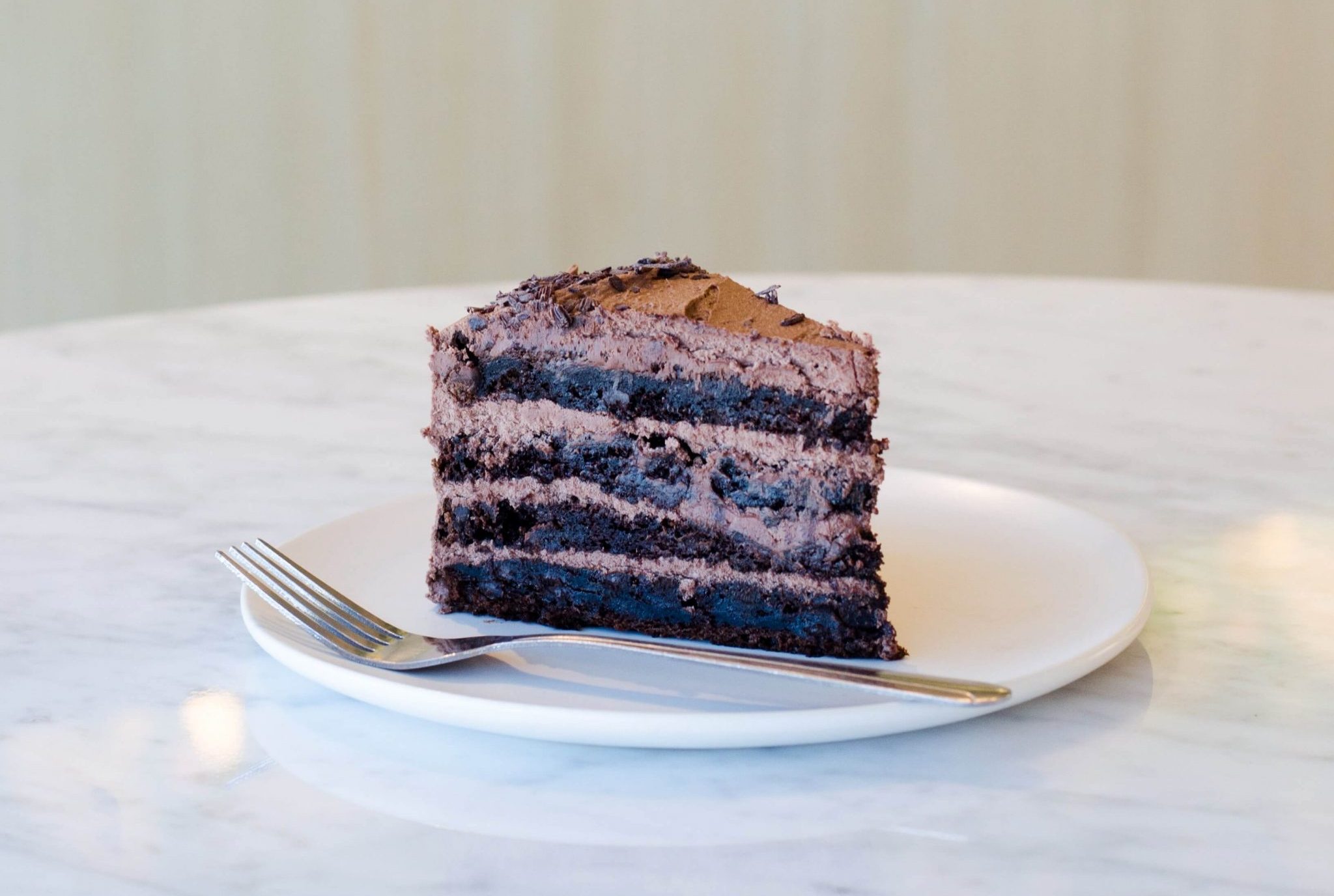 Bolo de chocolate com mousse de chocolate