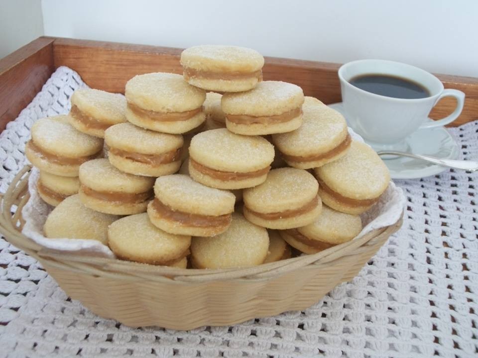 Biscoito amanteigado recheado