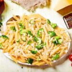 macarrão com brócolis e queijo cheddar tudo gostoso simples