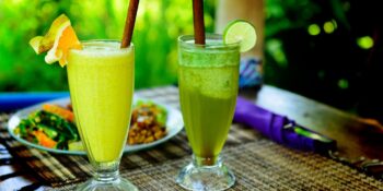 Suco orgânico com limão e laranja