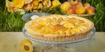Torta de damascos frescos