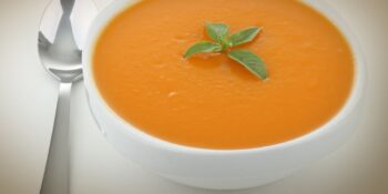 Sopa de abóbora com gorgonzola