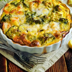 Filé de tilápia e brócolis gratinado