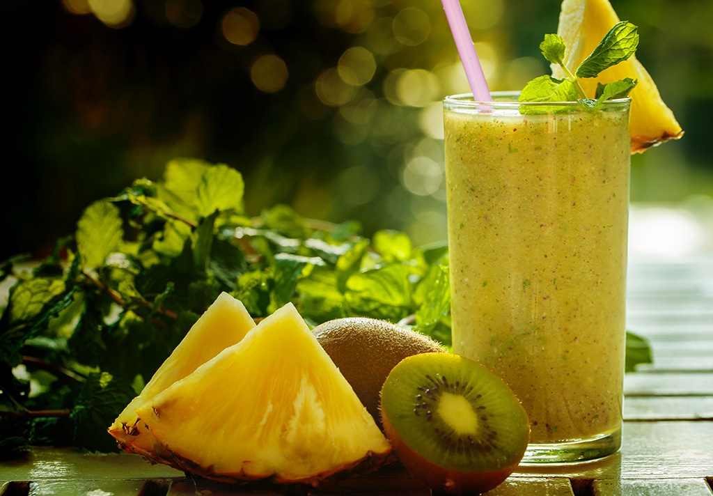 smoothie de abacaxi e kiwi ana maria braga