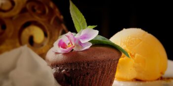 Suflê de chocolate com sorvete