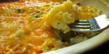 Arroz com requeijão gratinado