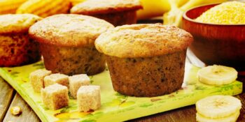 Bolinho de fubá com banana