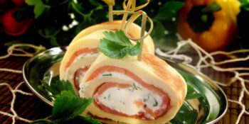 Aperitivo de salmão defumado e ricota