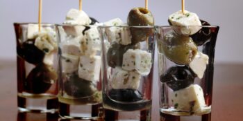 Aperitivo de azeitona com queijo