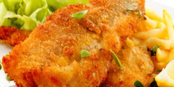 Peixe empanado com parmesão