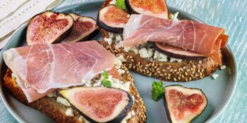 Bruschetta de presunto de parma