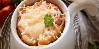 sopa de cebola