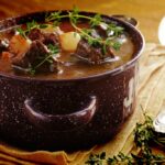 Receita de sopa de carne com batata e cenoura muito nutritiva