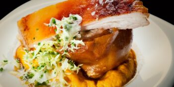 Pernil de leitão assado