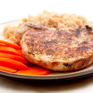 carne de porco com cenoura receita de porco ao forno com batatas como fazer costelinha de porco douradinha carne de porco combina com qual legume porco com legumes receita de carne de porco como fazer uma carne de porco cozida pá de porco na panela de pressão