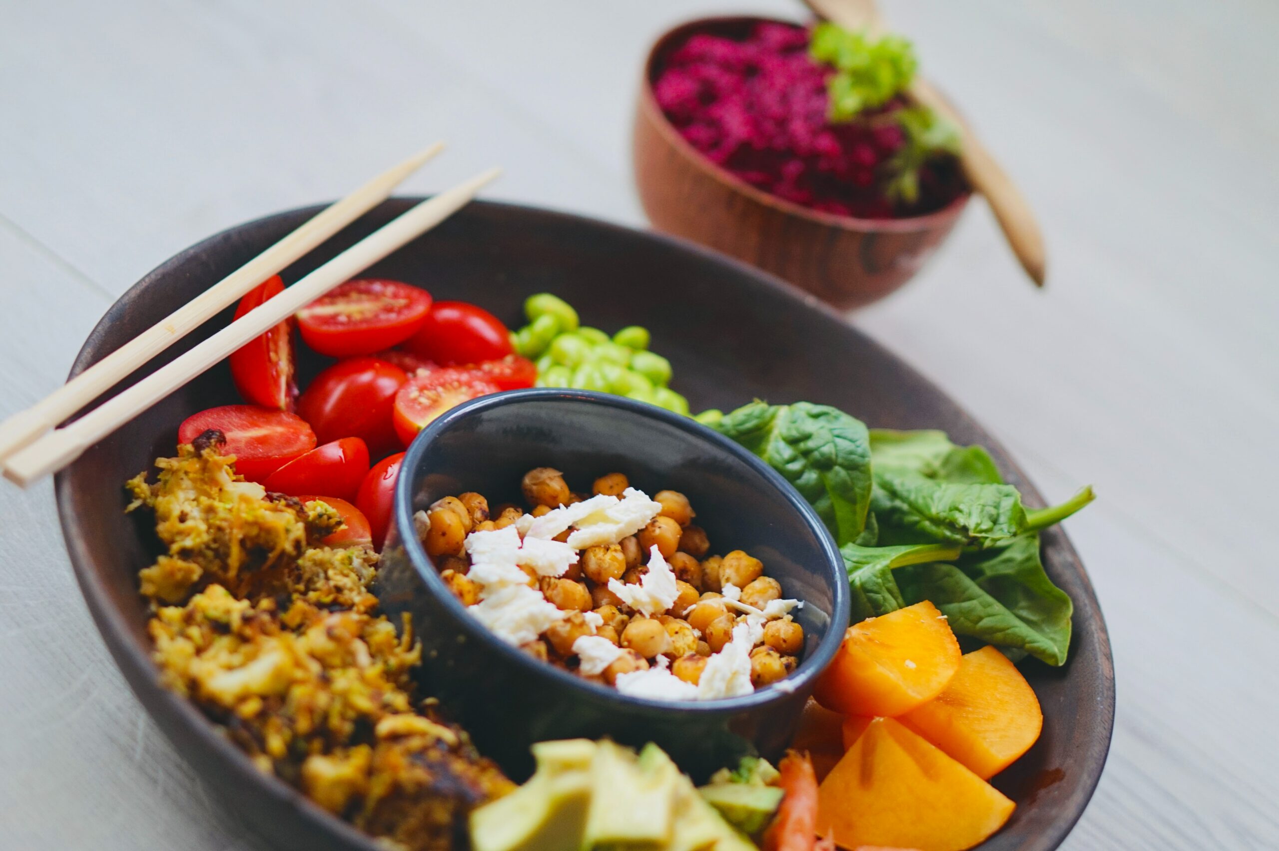 Salada de grão-de-bico com atum