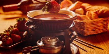 Fondue de chocolate e geleia de pimenta