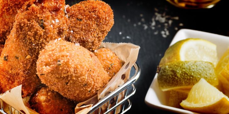 bolinho de bacalhau com queijo simples fácil crocante