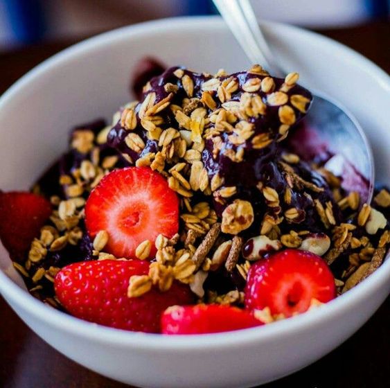 Açaí com granola amazonas