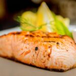salmão grelhado na frigideira salmão grelhado no forno salmão grelhado simples salmão grelhado na manteiga como preparar salmão no forno salmão grelhado na churrasqueira salmão grelhado acompanhamento molho para salmão grelhado