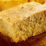 Bolo de fubá: receita tradicional simples, fácil e bem fofinho