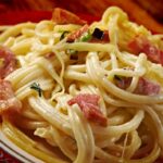 Como fazer espaguete com bacon? Melhor receita do mundo!