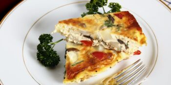 Omelete de batata e tomate